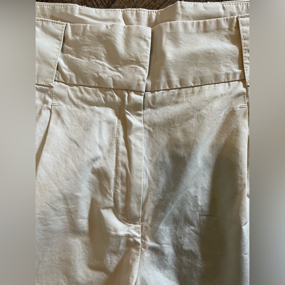 Madison 100% Cotton Shorts Pleated cuffed with Pockets Size 14 Cream - Picture 3 of 6